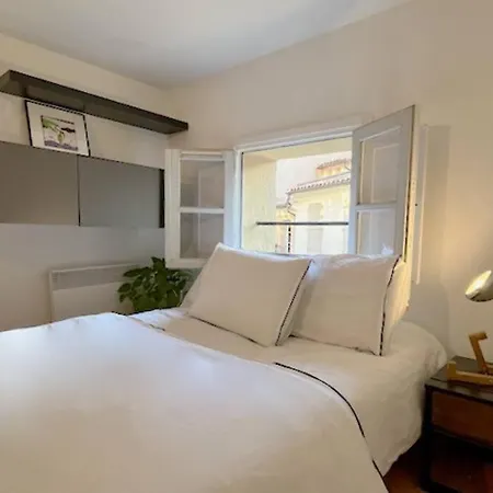 Luxury Enchanting Duplex Aix Center 아파트 *