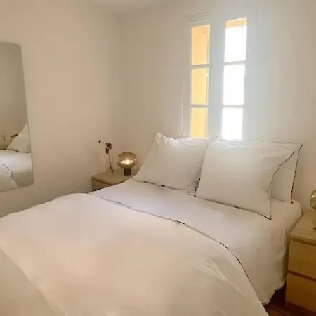 Luxury Enchanting Duplex Aix Center 아파트 *