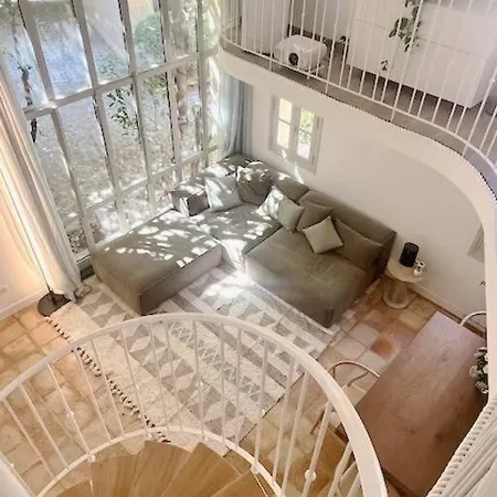 Luxury Enchanting Duplex Aix Center 엑상프로방스